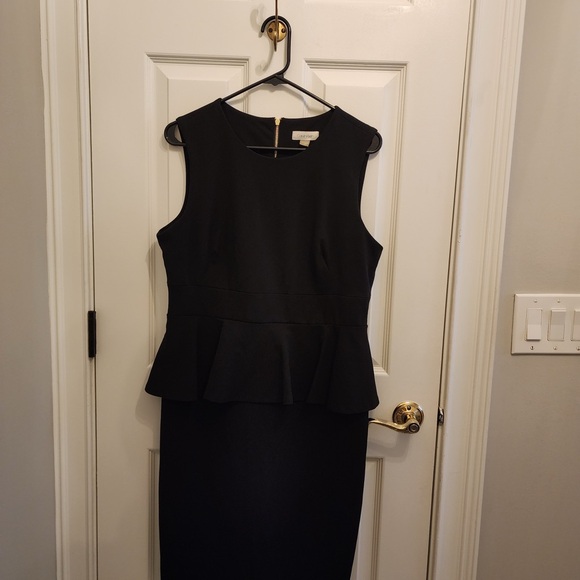 Women’s Calvin Klein black cocktail dress size 12 sleeveless knee length NWT - Picture 4 of 5